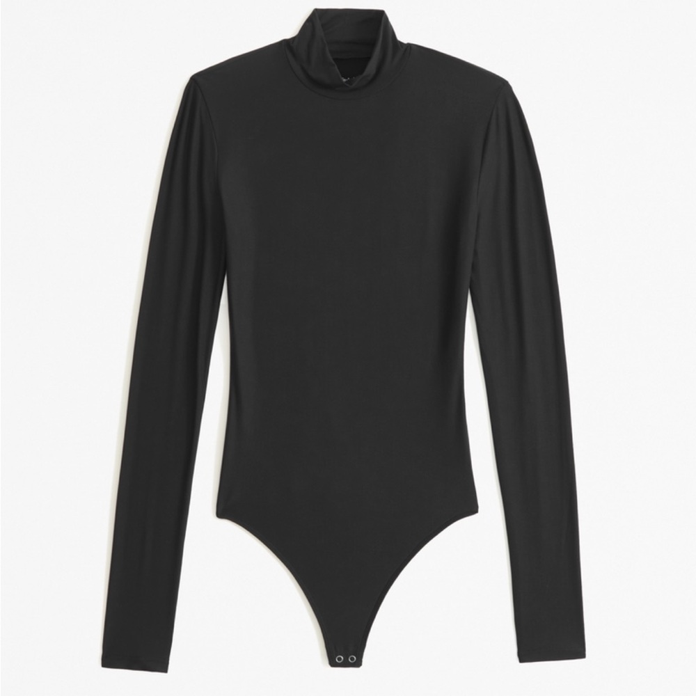 Long-Sleeve Seamless Fabric Mockneck Bodysuit